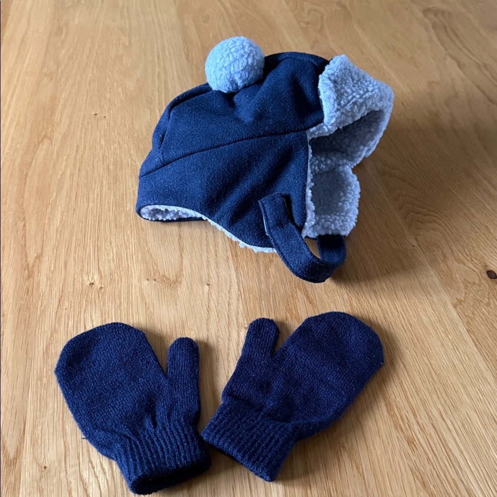 Toddler Boy Hat and Gloves 2T